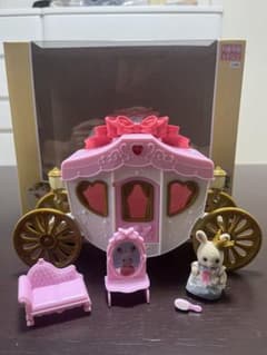 【不足品あり】シルバニアファミリー　プリンセスとおしゃれ馬車セットのサムネイル