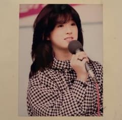中森明菜 生写真1枚 デビュー当時 スローモーション 少女A カード ブロマイドのサムネイル