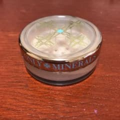 オンリーミネラル 薬用美白 ファンデーション SPF50+のサムネイル