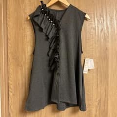 MAÎTREYA 369 フリルノースリーブベストのサムネイル