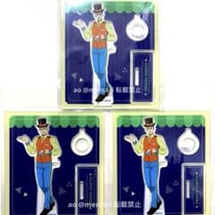 進撃の巨人 エルヴィン 3枚 アクスタ アクリルスタンド ドンキ コラボ 