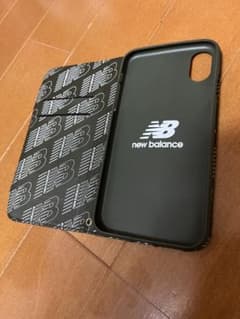 かな様専用です ニューバランスのスマホケースのサムネイル