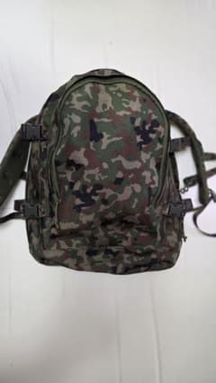 【チュタデウィ様専用】 迷彩柄 ミリタリー バックパック リュック【美品】のサムネイル