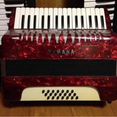 YAMAHAアコーディオン 教本付き！のサムネイル