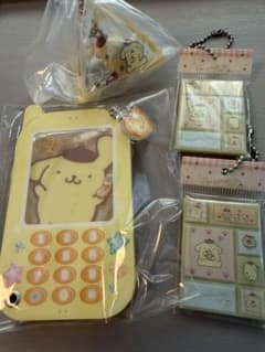 ポムポムプリン アクリルキーホルダー 4点セットのサムネイル