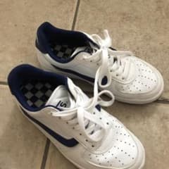 VANS スニーカー　紺+白のサムネイル