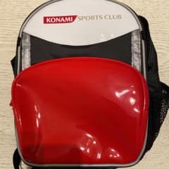 コナミ　KONAMI エナメルリュック　バッグ　赤　新品　未使用のサムネイル