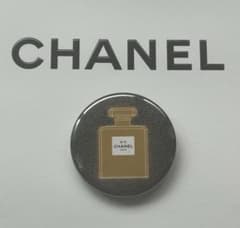 シャネル 缶バッチ N°5 缶バッジ ノベルティ - メルカリ