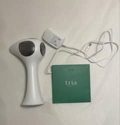 トリア パーソナルレーザー脱毛器 4X 美品 付属品完備 箱なしのサムネイル
