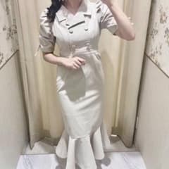 evelyn 開襟マーメイドOP ピンクベージュ ワンピース スナ系量産ガーリーのサムネイル