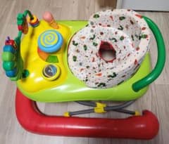 はらぺこあおむし 歩行器のサムネイル