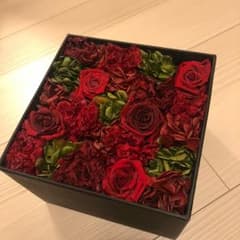 ニコライバーグマン プリザーブドフラワーのサムネイル