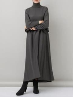 カレンソロジー グレー タートルネック ニットワンピース 美品