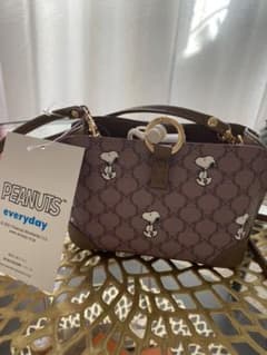 新品！しまむら！スヌーピーみにポシェットのサムネイル