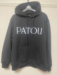 PATOU ブラック ロゴパーカー PATOUロゴあり ブラック パーカー - メルカリ