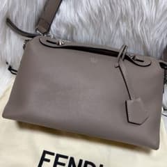 FENDI フェンディ　バイザウェイ　ミディアムのサムネイル