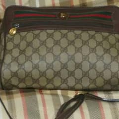 GUCCIショルダーバッグのサムネイル