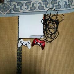 PS3とコントローラ2つとソフト3本セットのサムネイル