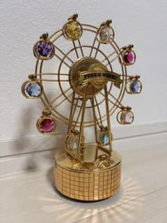Swarovskiオルゴール ゴールドカラー - メルカリ