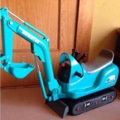 コマツ  ショベルカー    ケンケンキッキのサムネイル