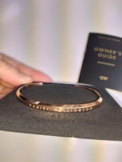 Daniel Wellington バングル ピンクゴールド♥️のサムネイル
