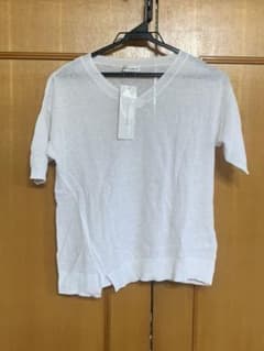 a.v.v 新品タグ付き　半袖カットソーのサムネイル