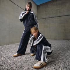 adidas W ADIBREAK VELOUR TT - メルカリ