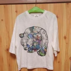 新品未使用のパンダ柄Tシャツのサムネイル