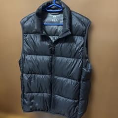 UNIQLO ULTRA LIGHT DOWN ベスト ブラック Lのサムネイル