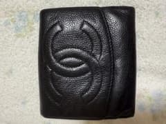 CHANEL ダブルホック　折り財布のサムネイル