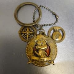 Disney チップ メダル型キーホルダーのサムネイル