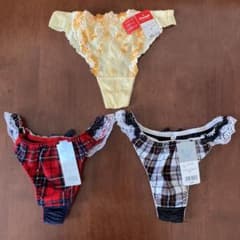 【未使用】トリンプ Tバック、etu Tバック2枚セットのサムネイル