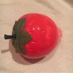 いちごの小物入れのサムネイル