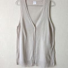 【美品】HUMAN WOMAN ニットベスト ジレ ライトベージュ Mのサムネイル