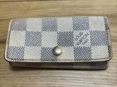 LOUIS VUITTON  キーケース　4連のサムネイル