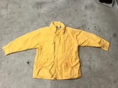 ナウティカ イエロージャケット Lサイズのサムネイル