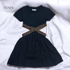 FENDI キッズ 半袖ワンピース FFロゴ ブラック 4A フレアワンピ FENDI キッズ 半袖ワンピース FFロゴ ブラック 4A フレアワンピ - メルカリ
