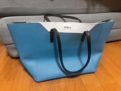 FURLA 青白 トートバッグ - メルカリ