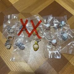 ちいかわ めじるしアクセサリー 初代　全10種セットのサムネイル