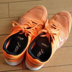 まめかずさん専用　アシックス スニーカー（24.5）のサムネイル