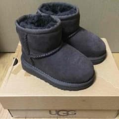 UGG ムートンブーツ♡キッズ 13.5cmのサムネイル