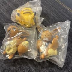 ガチャ　ポケモン　プルバックマスコット　2種セットのサムネイル