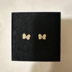 ディズニー　ミニー/デイジーピアス　両耳のサムネイル
