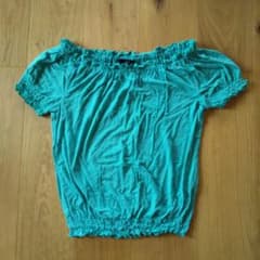 Tシャツ トップス 緑のサムネイル