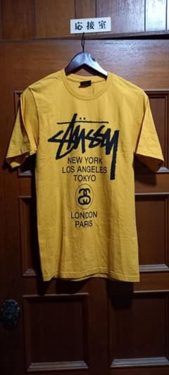 Stussy Tシャツ イエロー Sサイズのサムネイル
