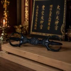 金剛杵 ヴァジュラ 三鈷杵 風水 密教法具 お守り 真鍮製 全長約15cm