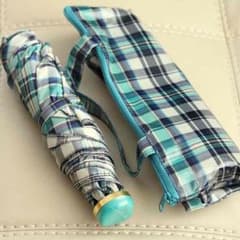 折りたたみ傘 バッグ付き 三つ折りのサムネイル