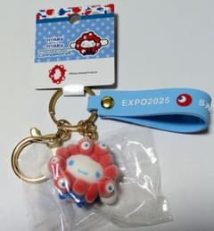 【新商品】ミャクミャクサンリオ 立体マスコットフロッキー ストラップシナモロールのサムネイル