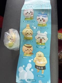ちいかわ たべものいっぱいマスコット ココナッツジュースのサムネイル
