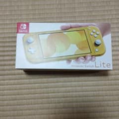 新品Nintendo Switch Lite イエロー 本体のサムネイル
